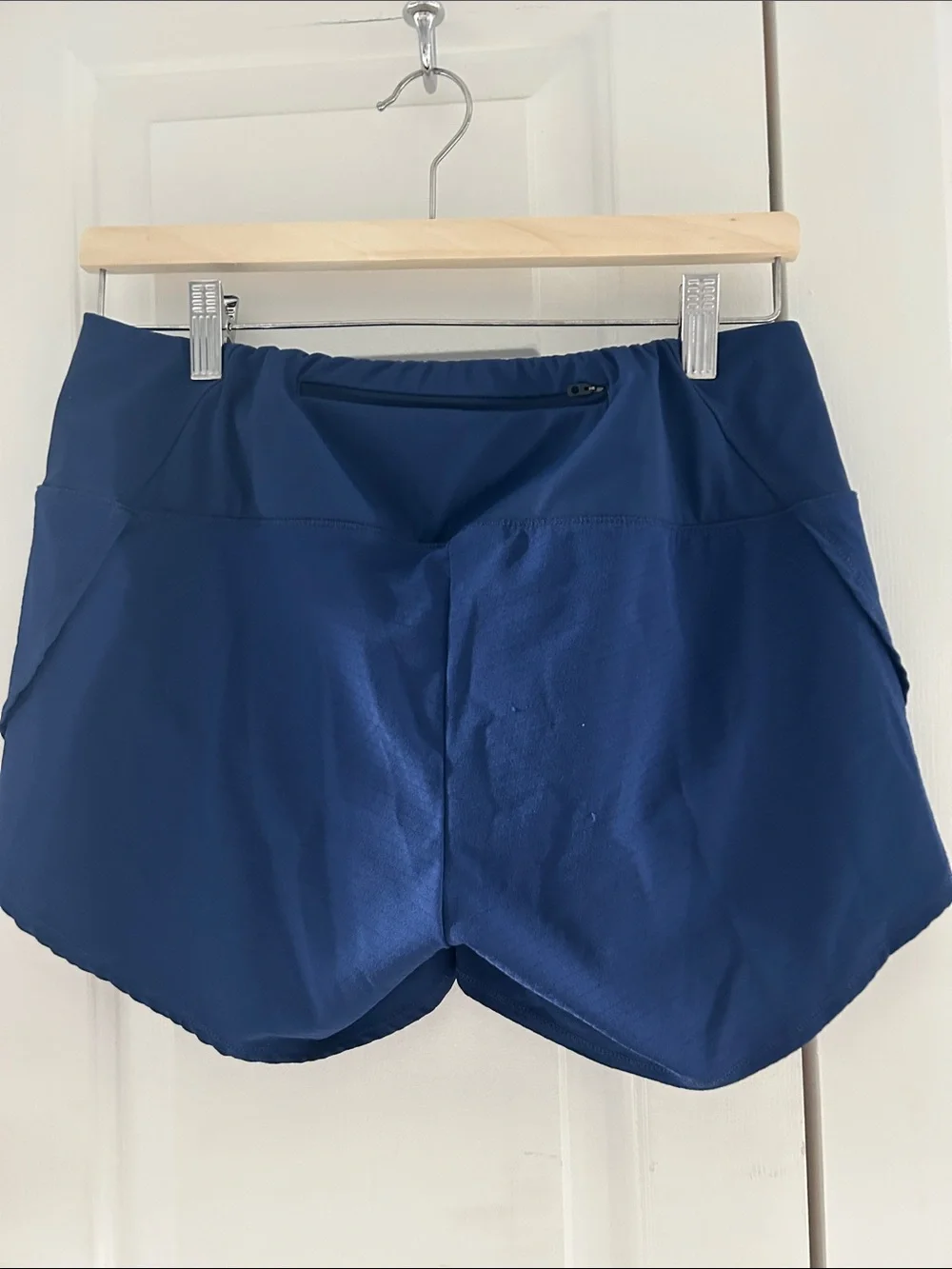 Oiselle Roga shorts - Picture 2 of 2